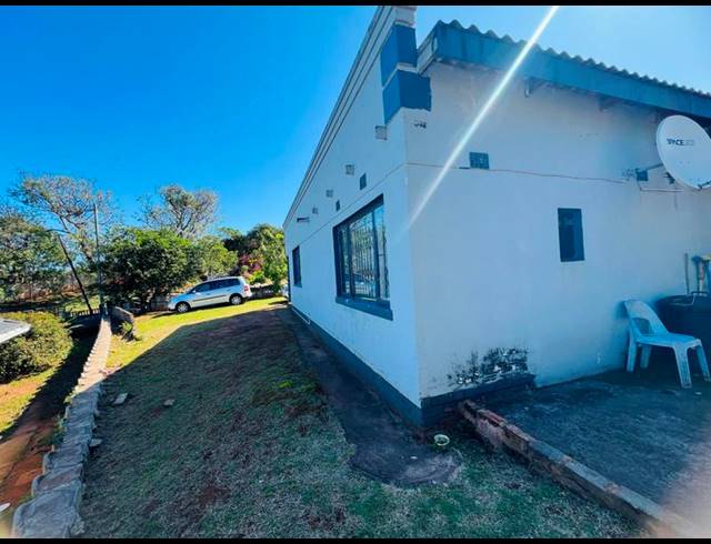 3 BEDROOM HOUSE FOR SALE IN MONTCLAIR